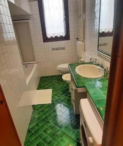 Sarika House Местре