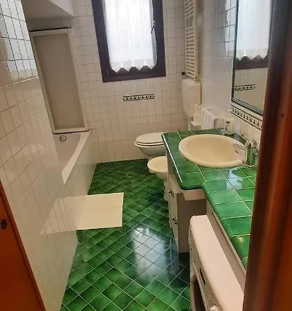 Sarika House Mestre
